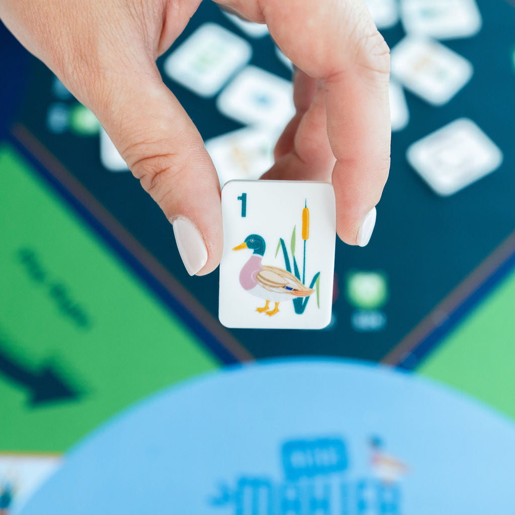 Close-Up of Mini Mahjer Woodlands Edition Bird Bam Mahjong tile